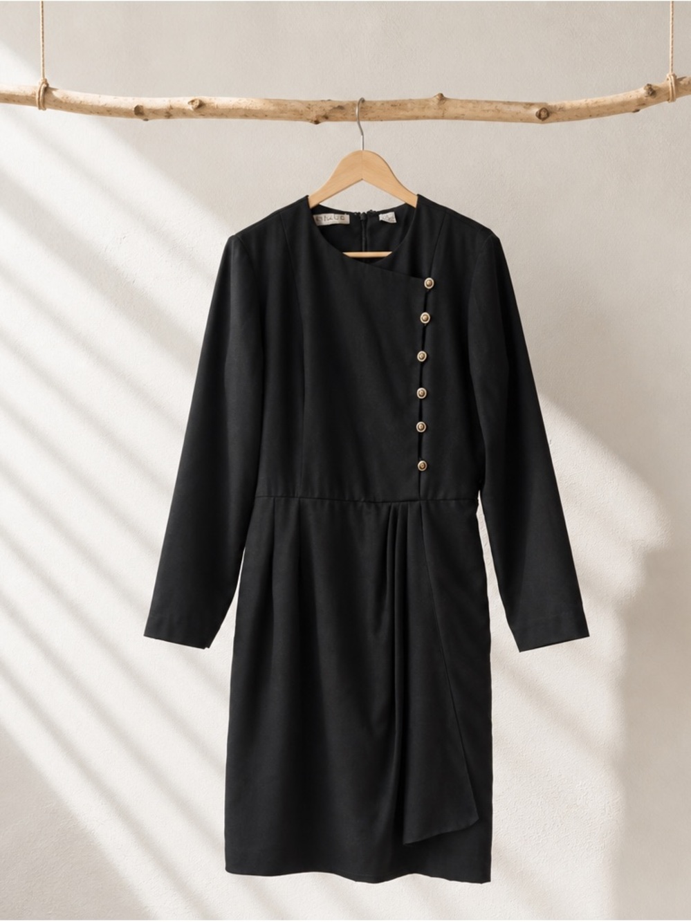 Vintage Chaus Elegant Black Long-Sleeve Button Detail Dress